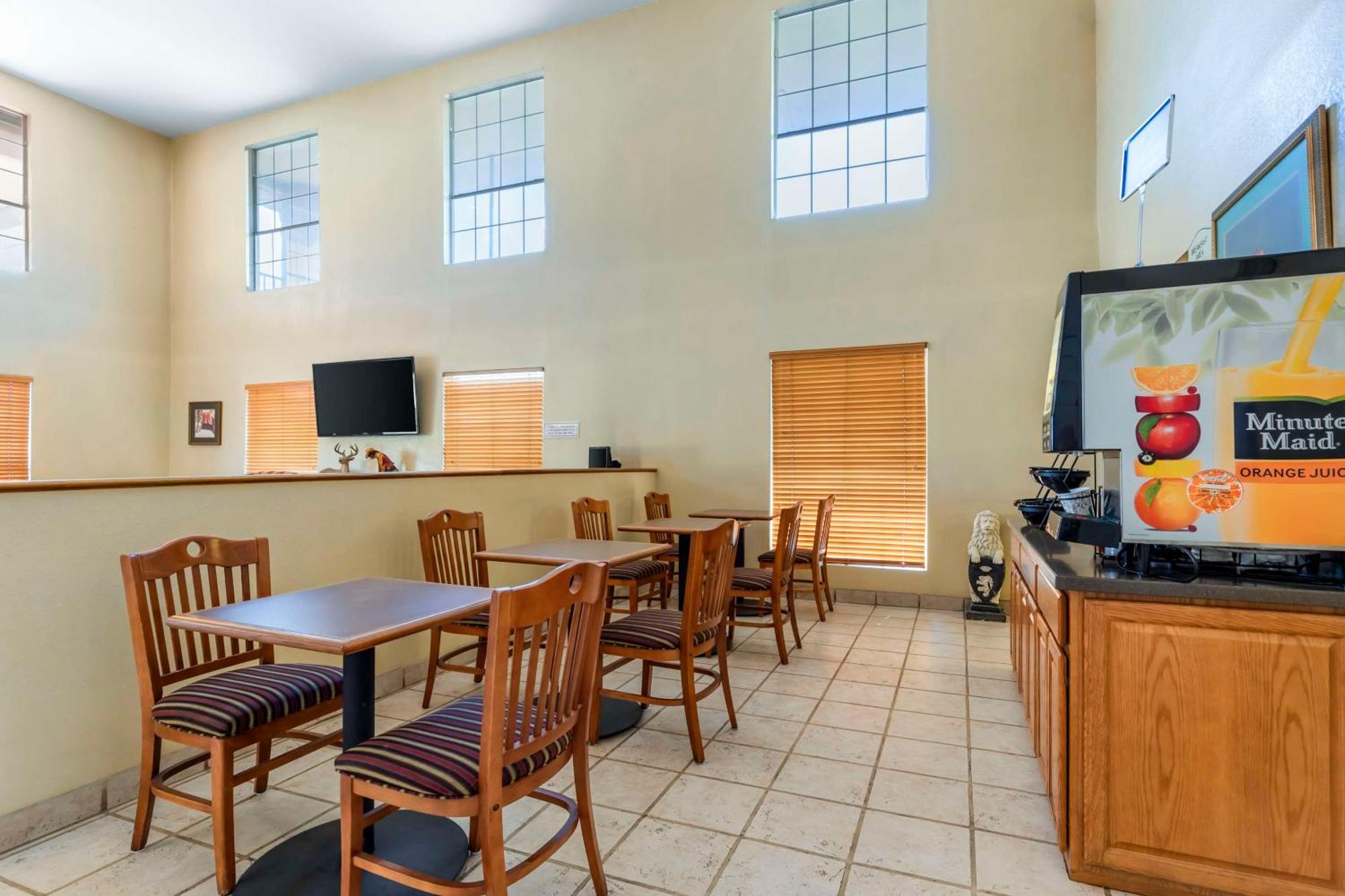 Best Western Executive Inn Hallettsville Eksteriør billede