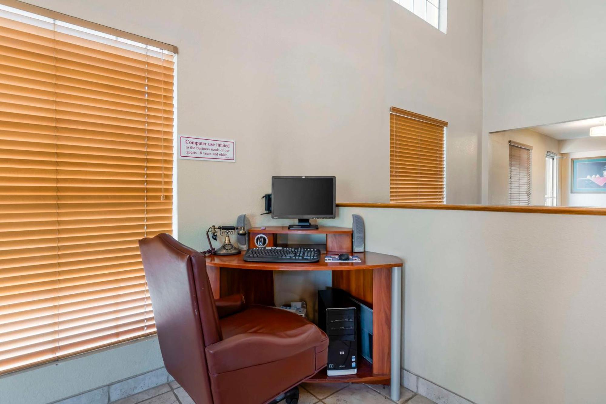 Best Western Executive Inn Hallettsville Eksteriør billede
