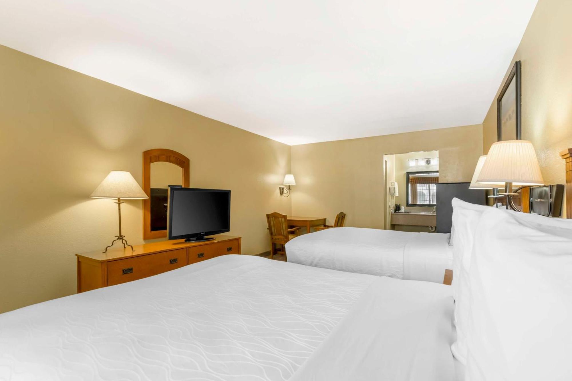 Best Western Executive Inn Hallettsville Eksteriør billede
